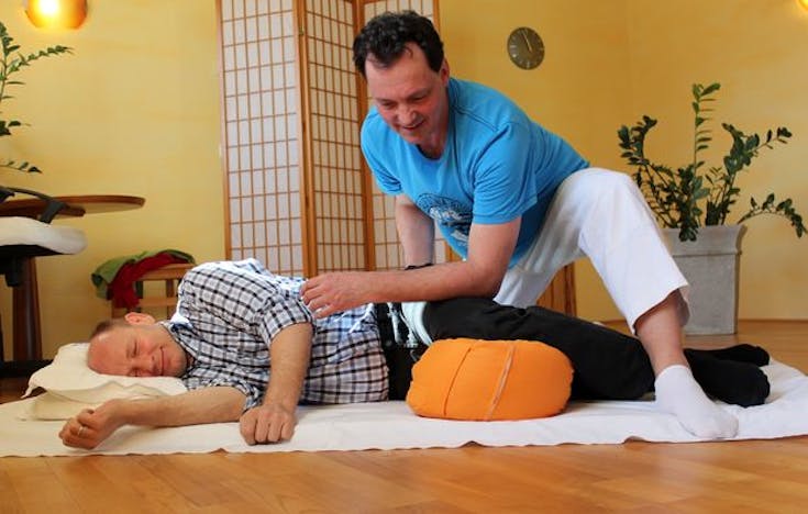 Shiatsu Massage Seekirchen  (mit Zusatzleistung)
