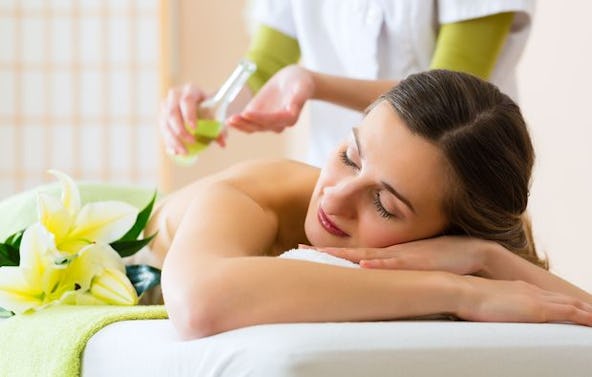 Aromaölmassage Wiesbaden: Ganzkörper