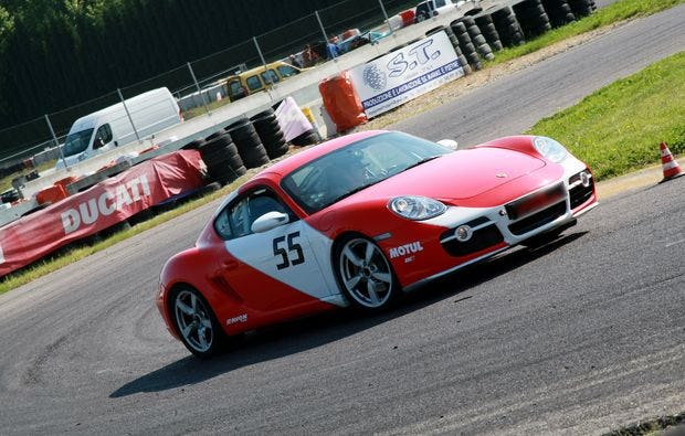Porsche Cayman Cup selber fahren in Pavia (2 Runden)