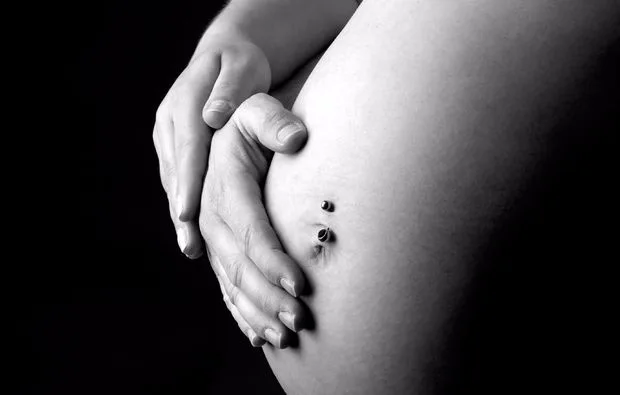 Babybauch-Fotoshooting Ostfildern