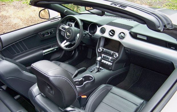 Mustang GT Cabrio fahren Weißenborn (1 Tag, Mo.-Do.)