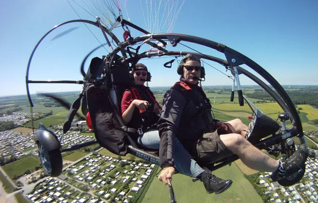 Motorgleitschirm-Rundflug Hörsten (45 Min.) - 3