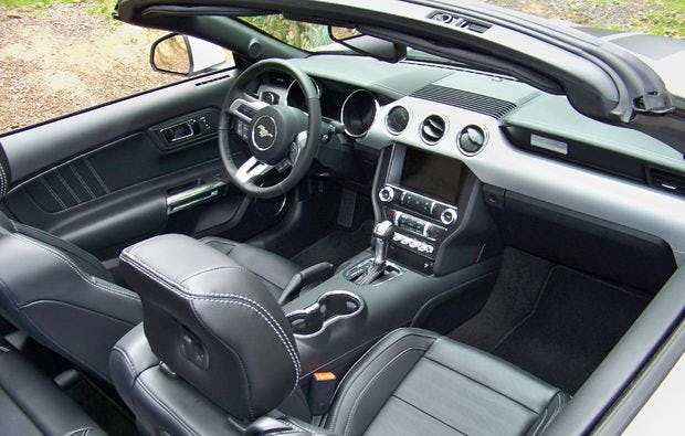Mustang GT Cabrio fahren 1 Tag (Mo.-Do.)  Karben
