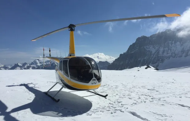 Hubschrauber-Alpenrundflug mit Gletscherlandung Balzers - 4