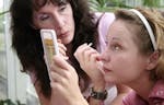 Make-up Beratung Wimpern- und Augenbrauenstyling Hennef