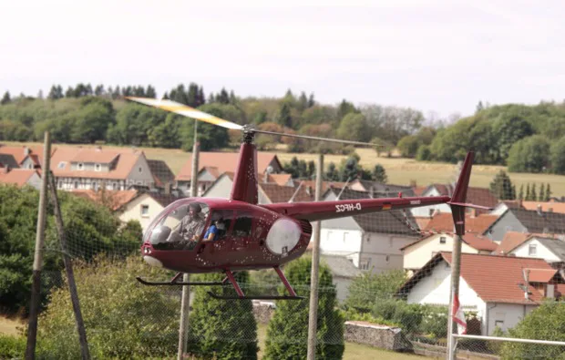 Romantik-Hubschrauber-Rundflug Winningen-Koblenz für 2 (30 Min.) - 3