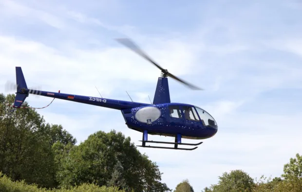Romantik-Hubschrauber-Rundflug Burbach für 2 (20 Min.) - 4