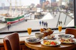 Frühstück & Hafenrundfahrt Hamburg für 2