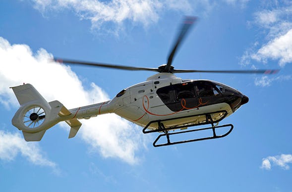 Hubschrauber-Rundflug über Schlösser und Seen in Bayern