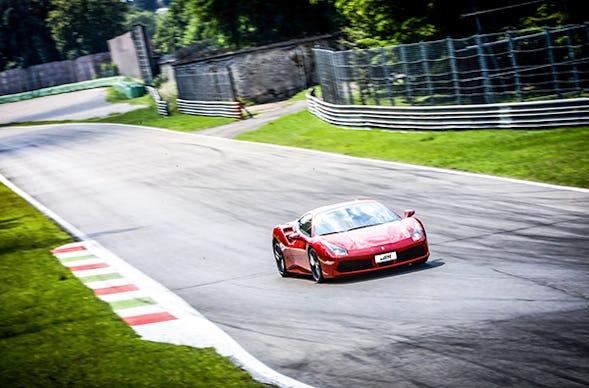 Sportwagen selber fahren Spielberg (2 Rdn.)