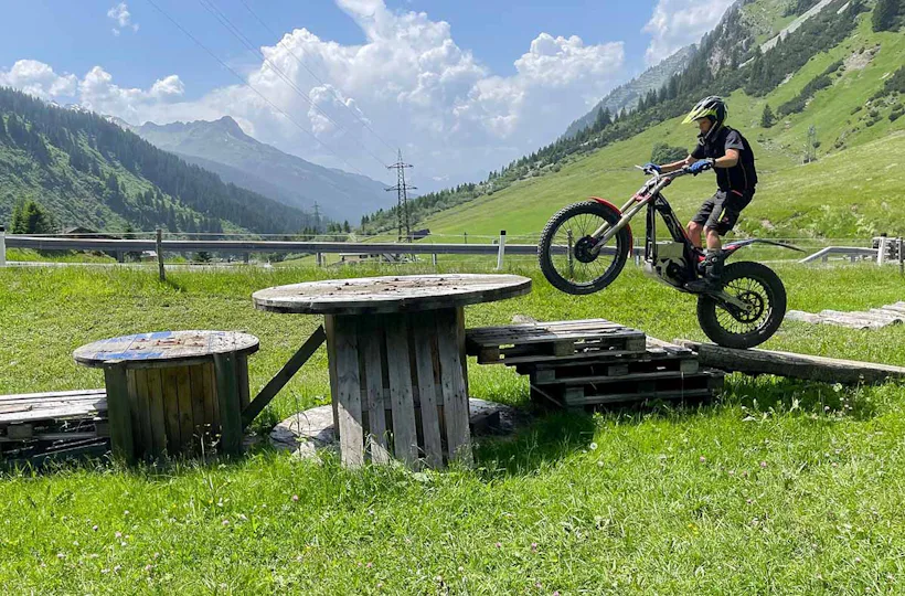 E-Trial fahren Stuben am Arlberg (30 Min.)