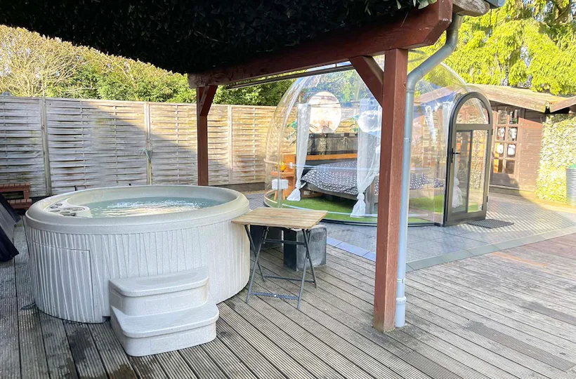 Bubble Hotel mit Apartment und Whirlpool Raum Gerolstein für 2 (1 Nacht)