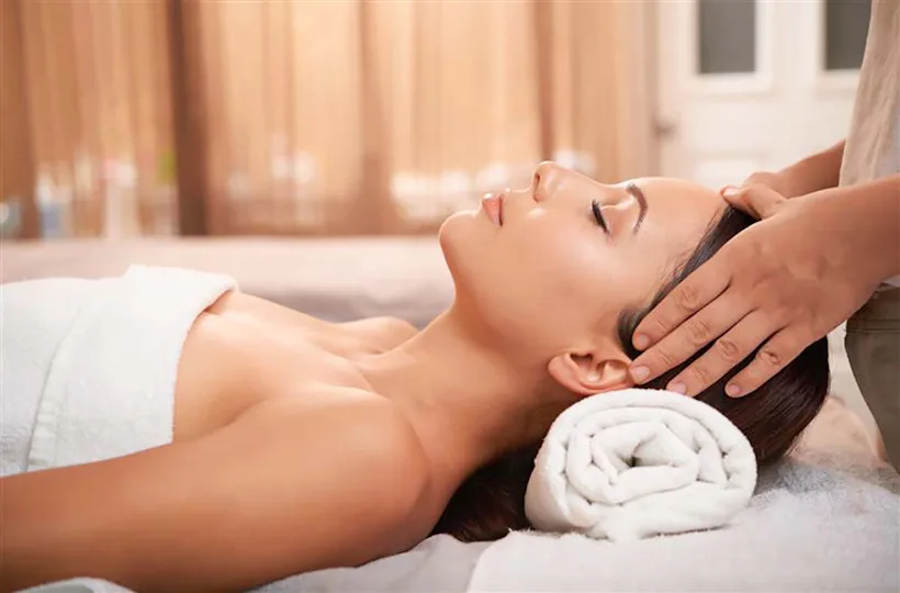 Head Spa Berlin (2 Std.)