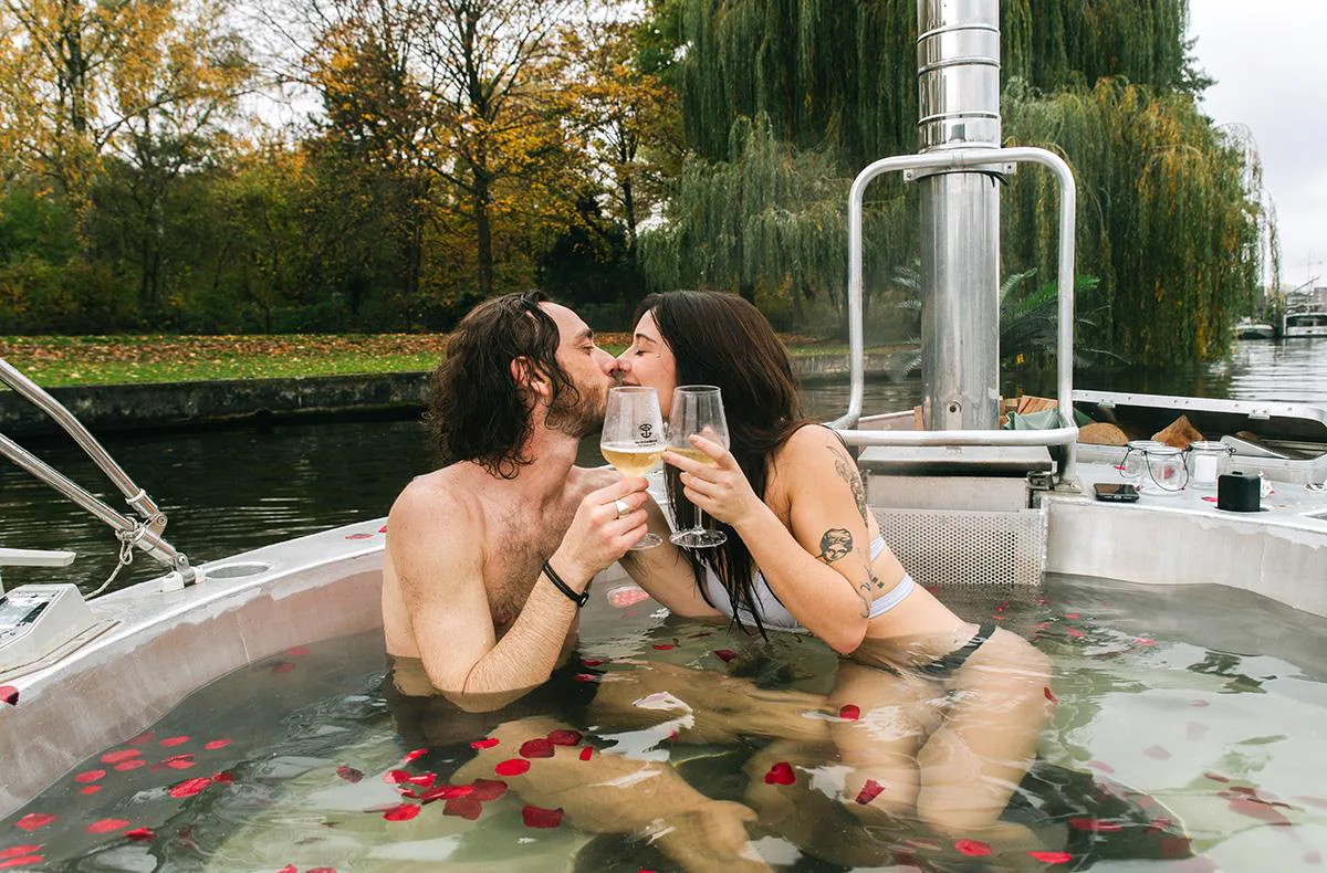 Floating Hot Tub für 2 Berlin (Romantik Special) - 1