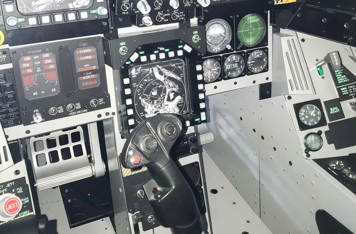 Kampfjet Simulator Gensingen (F18 Hornet) - Maverick for a day - 3