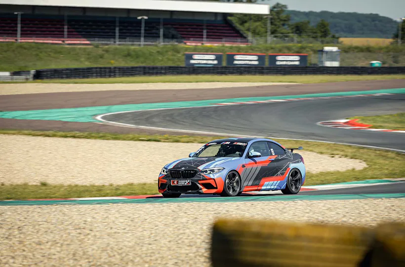 Rennstreckentraining und Renntaxi BMW M2 Bilster Berg