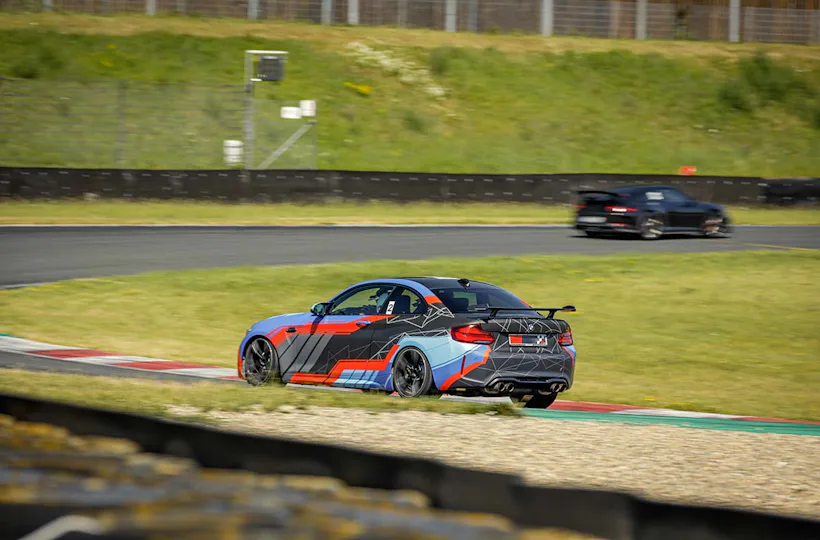 Rennstreckentraining und Renntaxi BMW M2 Oschersleben