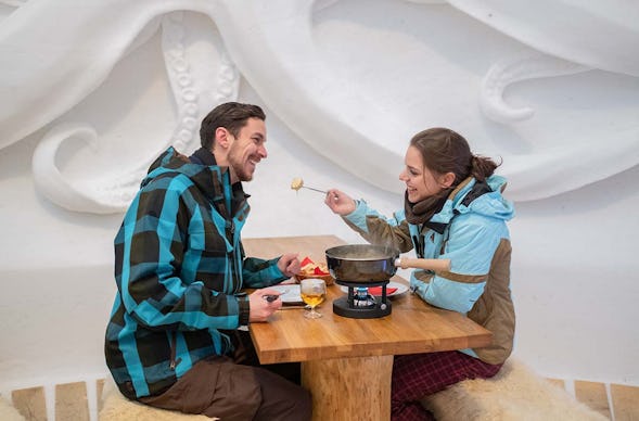 Romantische Iglu-Übernachtung auf der Zugspitze für 2 (So.-Do.)