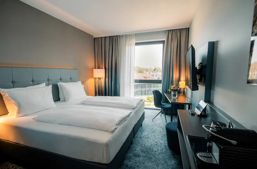 Kurzurlaub mit Therme Bad Vilbel für 2 (1 Nacht)