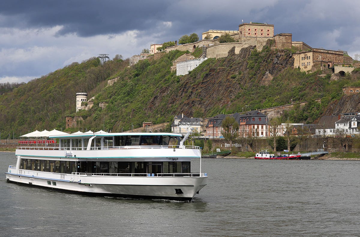 Weinwanderung und Schifffahrt auf der Mosel Koblenz